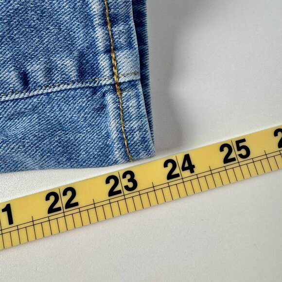 Seven7 Distressed Croopped Straight Leg Jeans Women’s Size 8 Light Wash - Picture 13 of 13